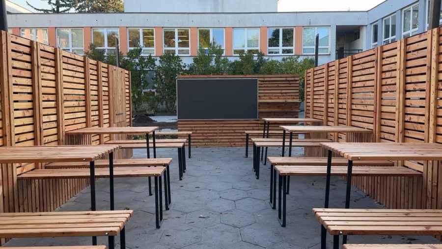U ZŠ Generála Klapálka v Kralupech vznikla venkovní učebna. Projekt zahrnuje i obnovu zahrady