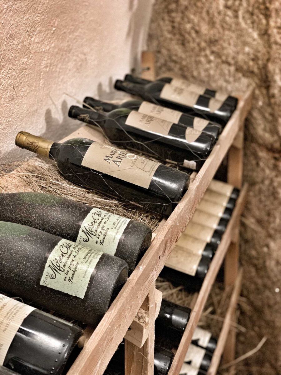 Vinotéka, restaurace, apartmány, rytířské sály - to vše nabídne hrad Vildštejn!