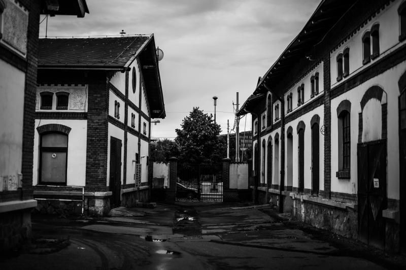 obrázek: Bezpečné divadlo. Pomezí připravilo speciální audioprocházku Pražskou tržnicí