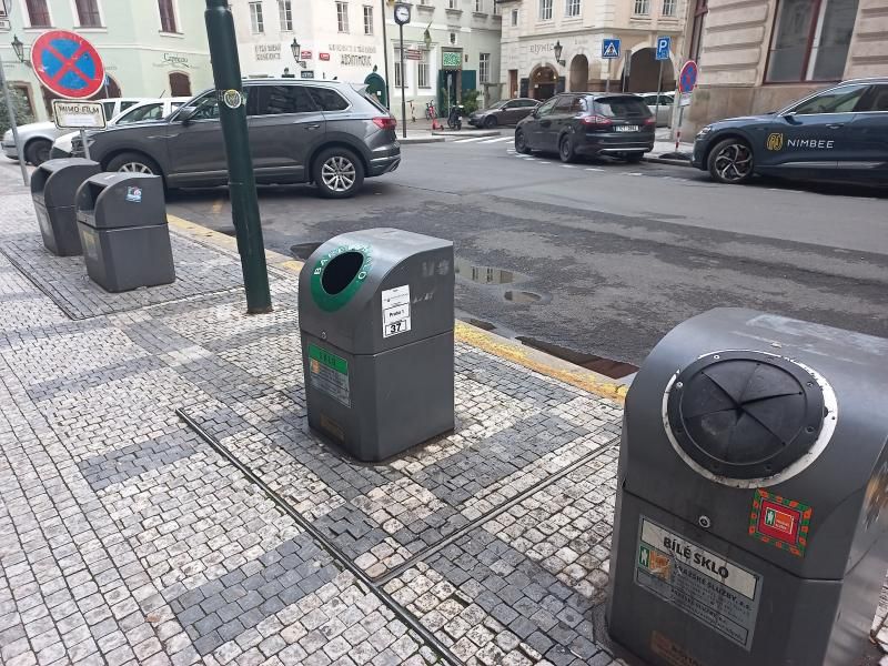 obrázek: Chytré řešení ve svozu odpadu se rozšíří na více než 6 000 pražských kontejnerů na tříděný odpad, město chce optimalizovat jejich svoz