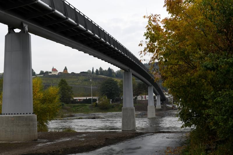obrázek: Císařský ostrov se znovu propojil s Trojou. Nová Trojská lávka je otevřená, stavba netrvala ani rok