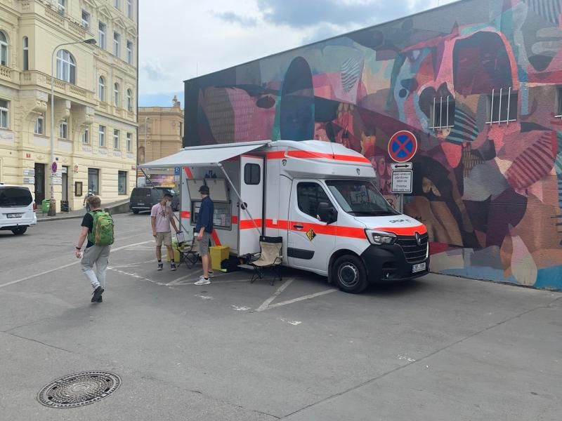 obrázek: Hlavní město podpořilo provoz mobilní ošetřovny organizace Drop In 199 tisíci korunami