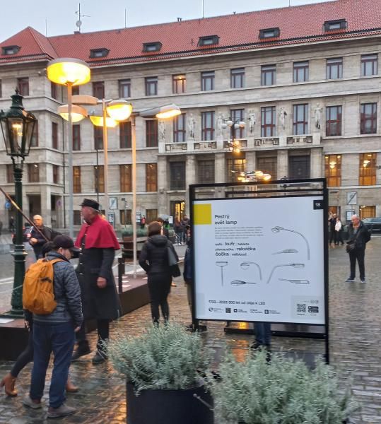 obrázek: Na Mariánském náměstí začíná výstava lamp a historie veřejného osvětlení