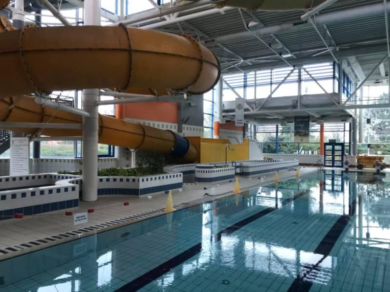 obrázek: Po technických problémech se v sobotu veřejnosti znovu otevře letňanský bazén