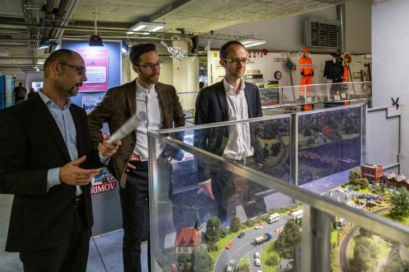 obrázek: Poznej chytrou Prahu. Hlavní město představuje moderní technologie dětem