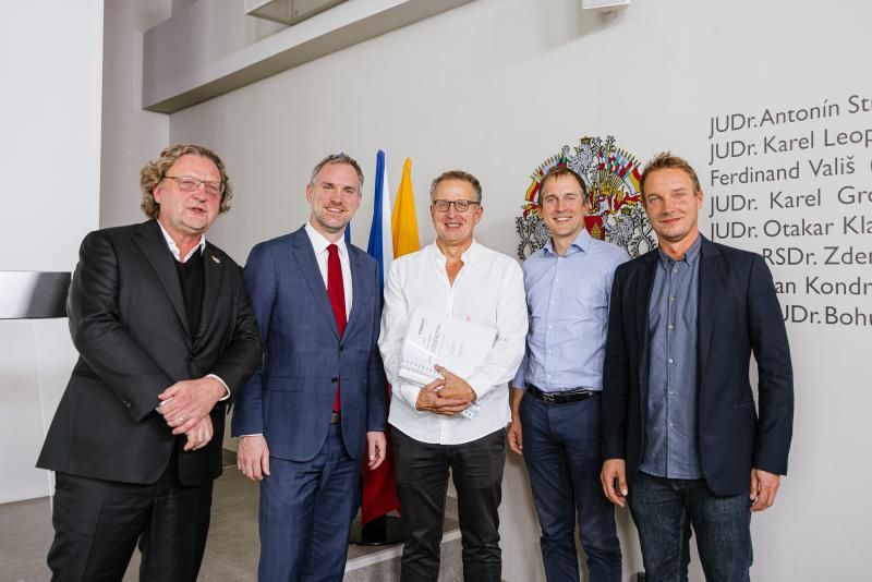 obrázek: Práce na finálním návrhu Vltavské filharmonie mohou začít, Praha podepsala smlouvu s architekty BIG