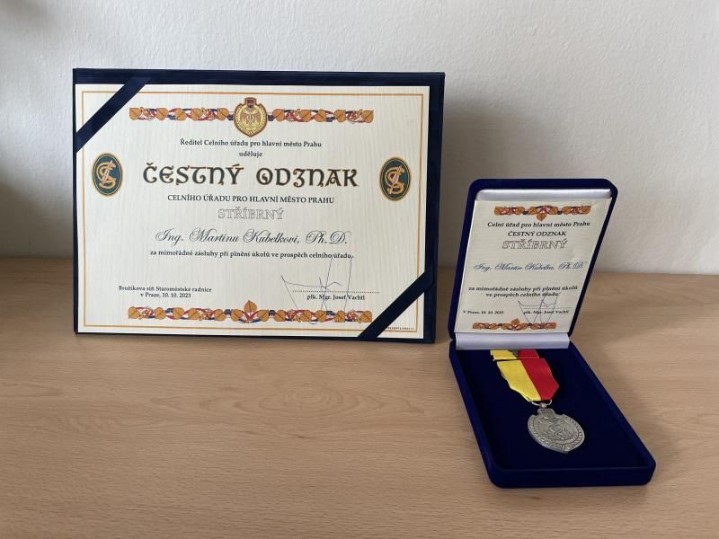 obrázek: Praha poskytne celníkům finanční dar na vybavení hlídek v terénu