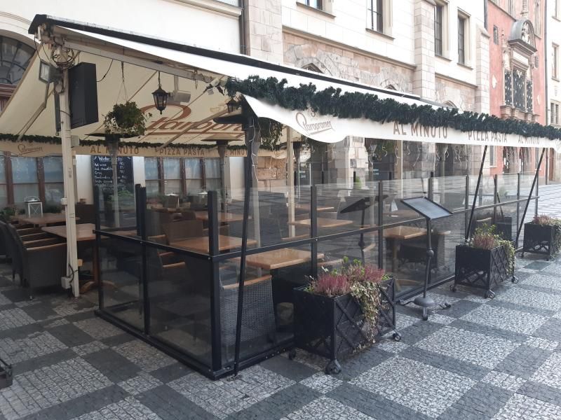 obrázek: Praha prodloužila podnikatelům možnost mít restaurační předzahrádky zdarma