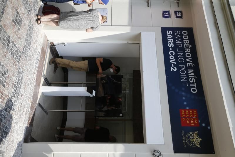 obrázek: Praha zřídila odběrové místo na testování COVID-19