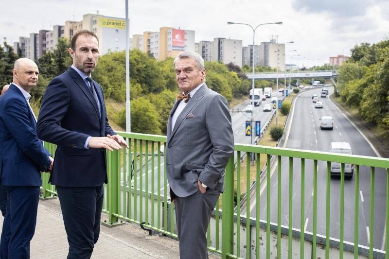 obrázek: Primátor Bohuslav Svoboda navštívil Prahu 4, řešil zakrytí Spořilovské spojky i podporu sportu