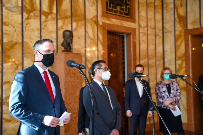 obrázek: Roboti z Tchaj-wanu se zapojí do výuky na pražských školách