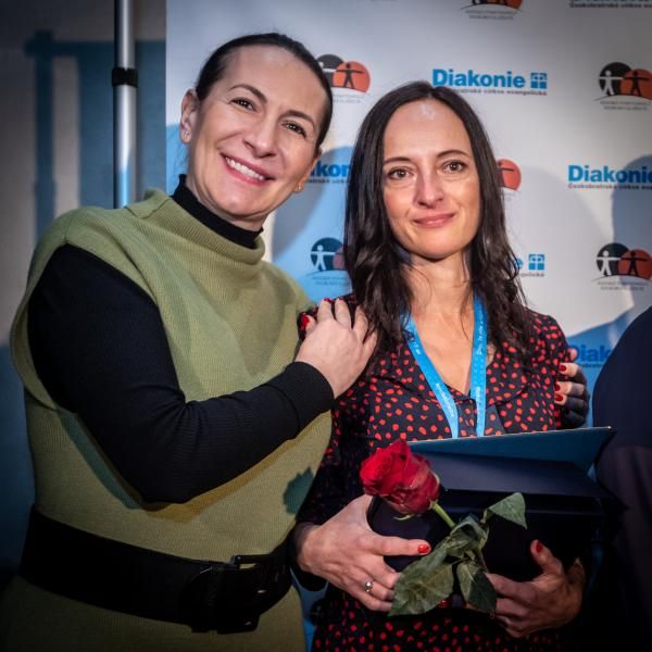 obrázek: V celostátní soutěži Pečovatel/ka roku 2023 byla oceněna pracovnice z Domova pro seniory Chodov