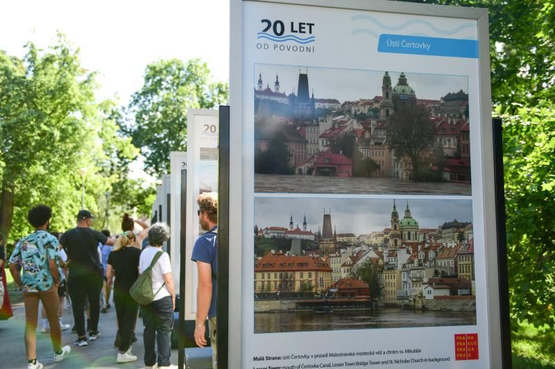 obrázek: Výstava nazvaná 20 let od povodní připomíná, jak Prahu v roce 2002 ničivě zasáhla velká voda