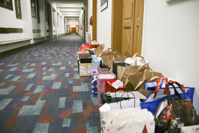 obrázek: Zaměstnanci pražského magistrátu věnovali dárky ženám bez domova