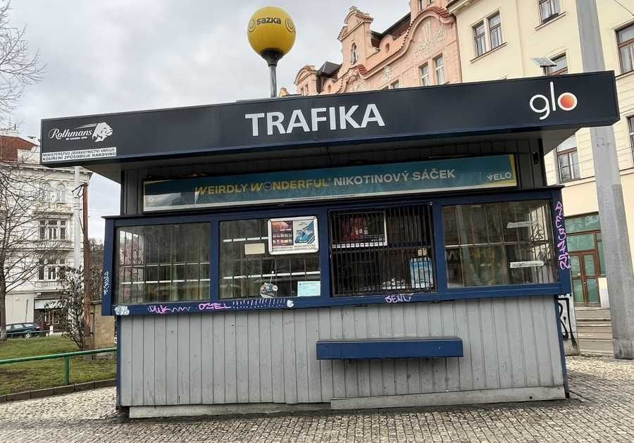 Trafiky z ulic postupně mizí. Města řeší prázdné stánky i nové využití