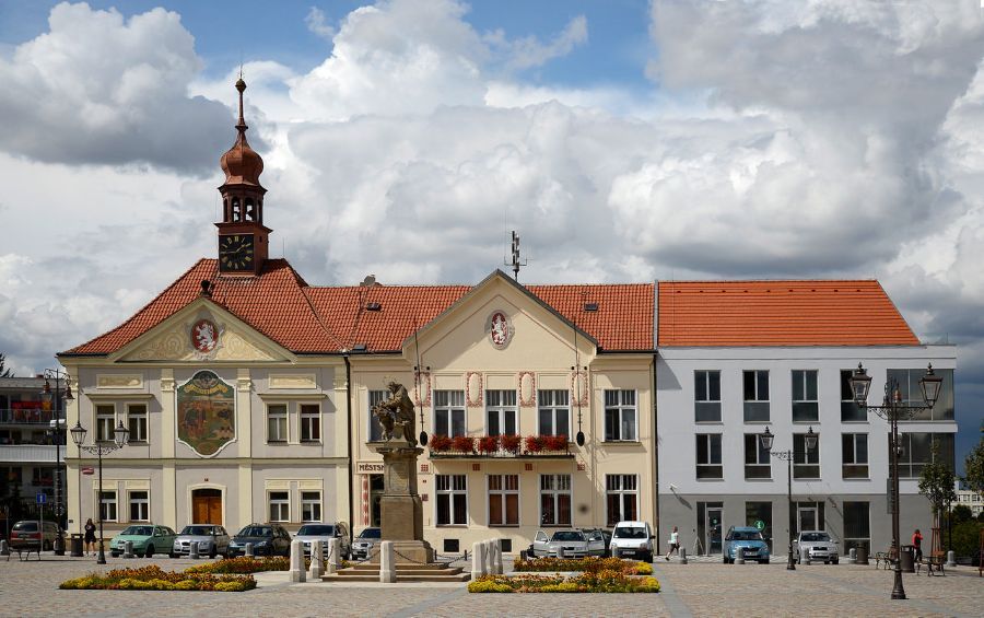 Brandýs dokončuje obnovu areálu U Světice u Labe. Práce mají skončit do konce srpna
