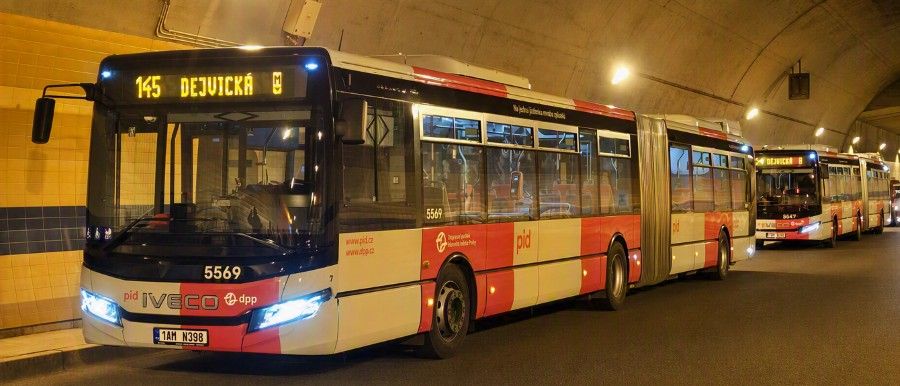Linka 145 projíždí Blankou. Nové přímé spojení z Čimic na Dejvickou jezdí od soboty