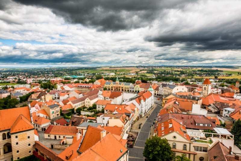 Mělník plánuje obnovu ulic s novými parkovacími místy