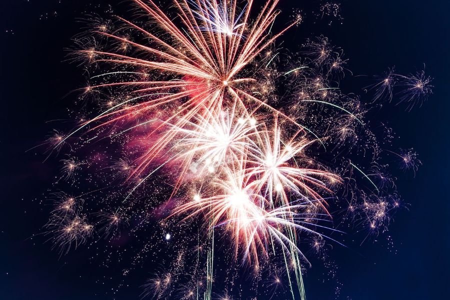 Praha rozšíří celoroční zákaz pyrotechniky na 34 z 57 městských částí. Přibude 14 radnic