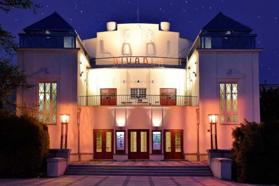 Retro muzikál Rebelové oživí scénu Městského divadla Kladno