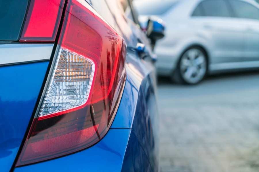Kladno rozšiřuje parkování: 70 nových míst v centru a příprava 120 stání u nádraží