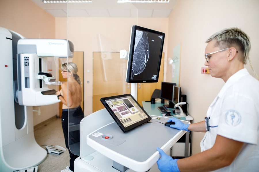 Klientky VZP budou moci od července na mamografii i bez žádanky