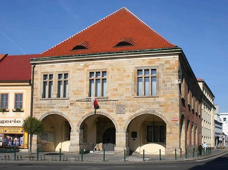 Nymburk prodává pozemky pro nové domovy seniorů, město získá přes šest milionů korun