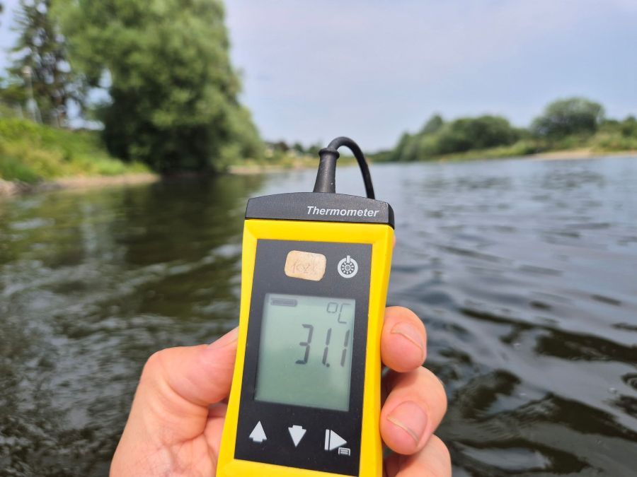 Berounka v Radotíně dosáhla rekordní teploty vody 31,8 °C, hydrologové hodnoty ověřili v terénu