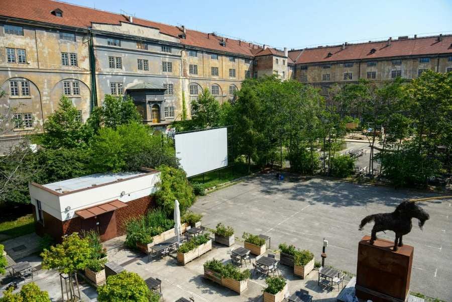 Kasárna Karlín zůstanou kulturním prostorem, nově však s nájemní smlouvou