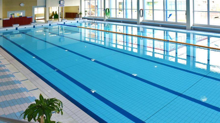 Neratovice připravují rekonstrukci městského bazénu, výběr projektanta budou muset zopakovat