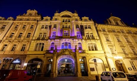 obrázek: Budova MMR se i letos rozzáří modře