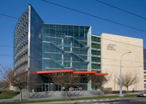 obrázek: Kniha o díle Věry Chytilové „Autorka neklidu“, kterou vydává MZK, bude uvedena na MFF v Karlových Varech