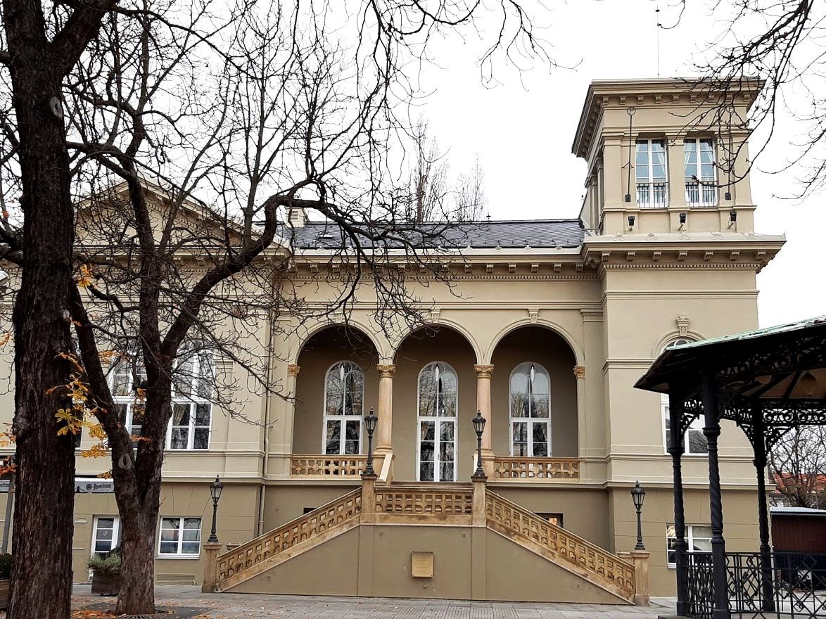 obrázek: Letenský zámeček má zbrusu novou fasádu