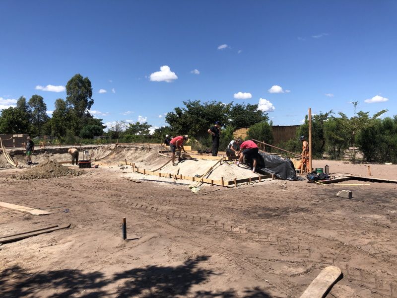 obrázek: Organizace Skate World Better staví projekt v Zambii