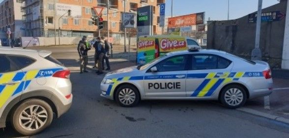 obrázek: V sobotu nepustila policie lidi na bleší trhy U Elektry