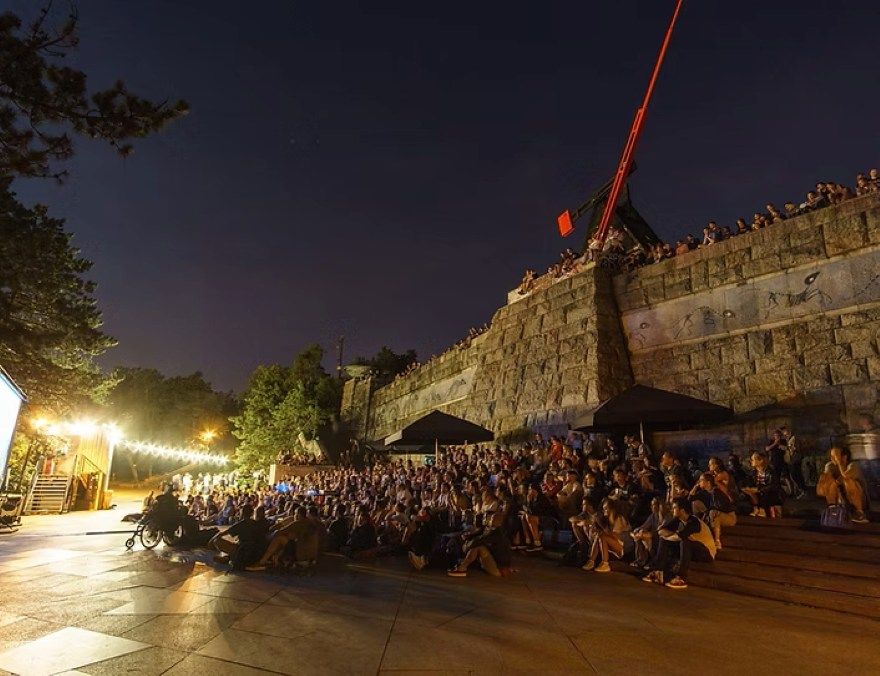 Praha ustoupila. Kulturní prostor Stalin na Letné se vrací do městského tržního řádu