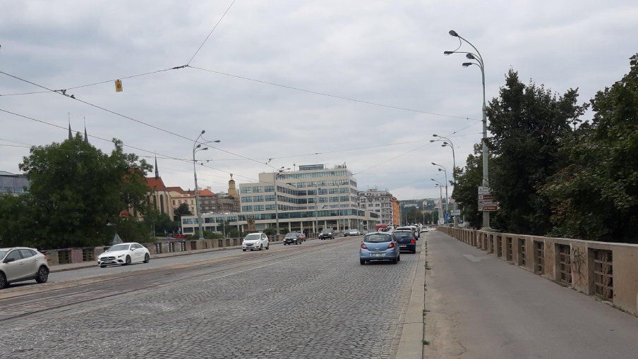 Tramvaje přes Hlávkův most nepojedou od 11. července do 31. srpna, provoz aut bude zúžený