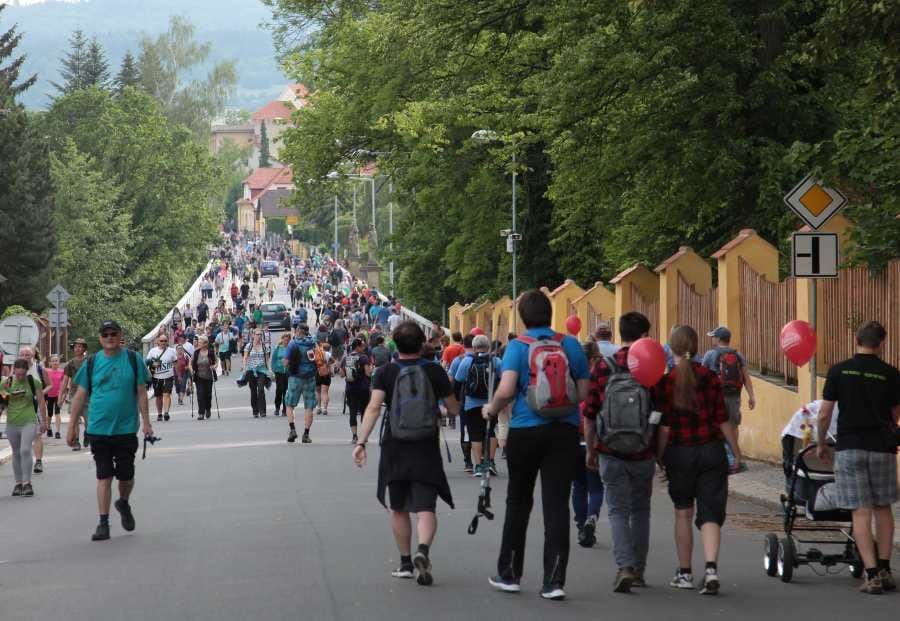 Pochod Praha–Prčice 2026 nabídne 21 tras, včetně bezbariérové varianty pro vozíčkáře