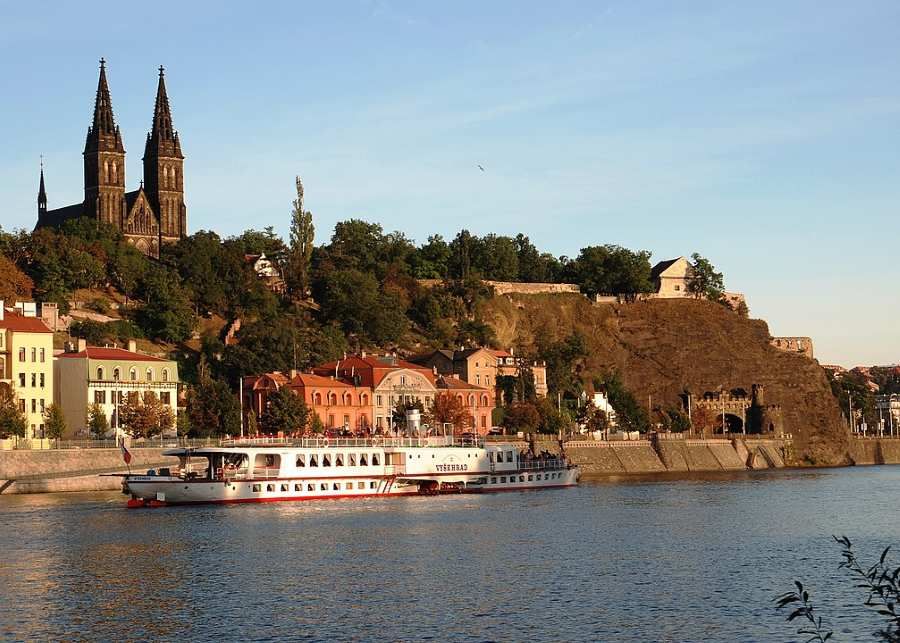 Praha slaví 670 let od korunovace Karla IV. jezdeckými turnaji