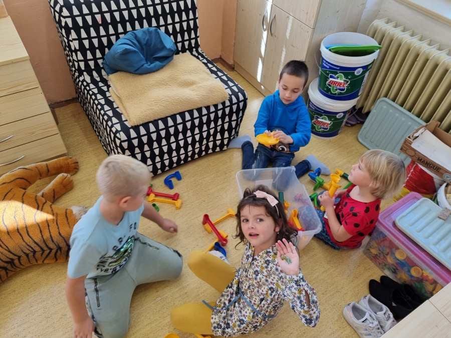 Rakovník plánuje novou čtyřpodlažní budovu školních družin v parku