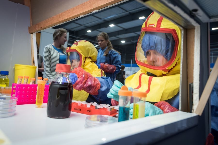 Věda v akci: Letňany hostí stovku experimentů, technologií a studentských projektů