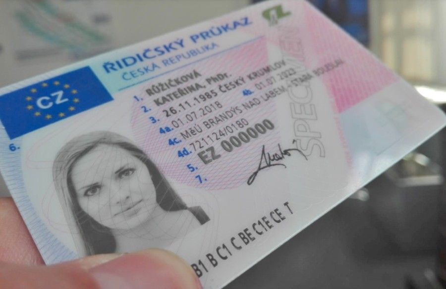 Do konce roku skončí platnost více než 284 tisíc řidičských průkazů. Nový lze vyzvednout i ve výdejním boxu
