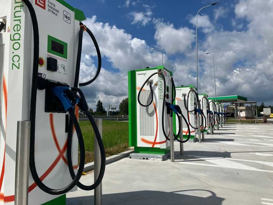 Praha rozšiřuje síť ultrarychlých nabíječek pro elektromobily