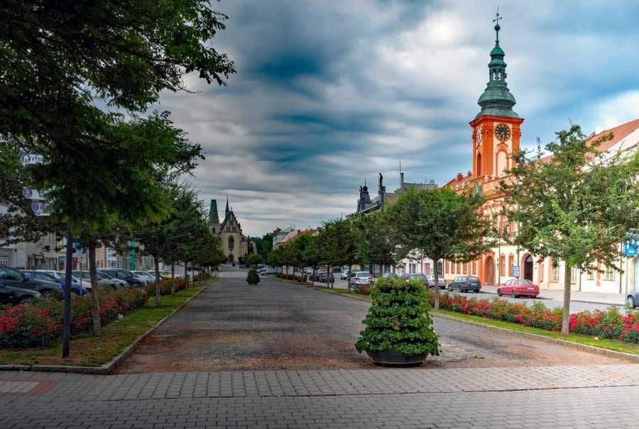 Radnice v Rakovníku se otevírá lidem: rekonstrukce přinese bezbariérové služby i nové výstavní prostory