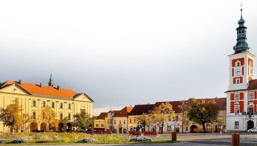 Slaný letos investuje do bezpečnější dopravy, přibudou chodníky i moderní zastávky