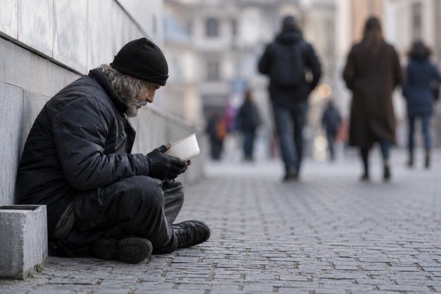 V Nuslích otevřelo nové denní centrum pro lidi bez domova, nabídne hygienu, stravu i sociální podporu