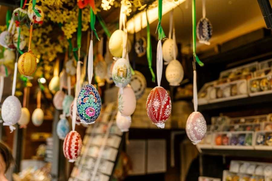 Velikonoční trhy 2026 v Praze: centrum i čtvrti nabídnou folklor, řemesla a tradiční občerstvení