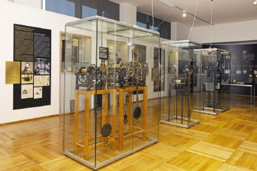 obrázek:Národní technické muzeum otevírá výstavu Sága rodu Hainzů. Připomíná 190 let českého hodinářství