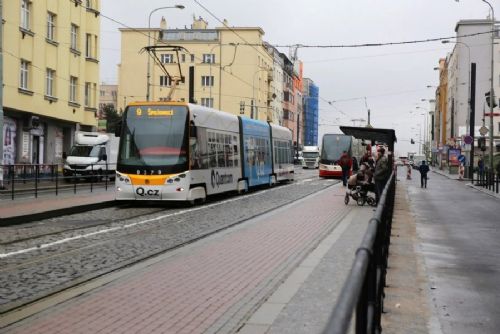 obrázek:Na Žižkově se mění zastávky Biskupcova. Jedno nástupiště se zúží o 5 cm, druhé o 55 cm