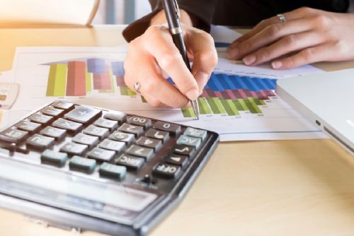 obrázek:Státní pokladna od října nabízí obcím a krajům spořicí účet s výnosem 3,7 %. Peníze mají kdykoli k dispozici